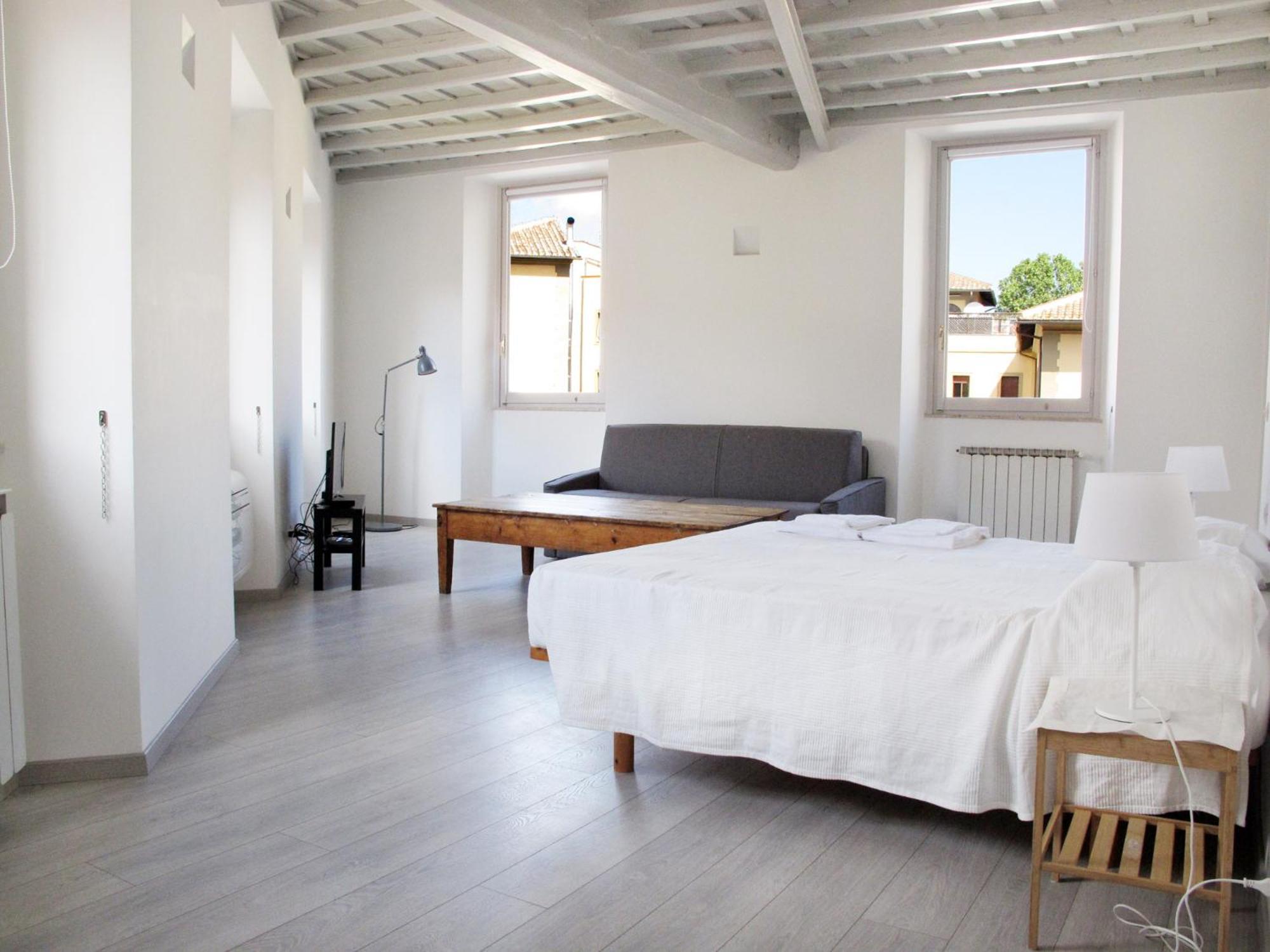 Appartement Spacious, Modern, Bright Apartment, Near Piazza Navona! *